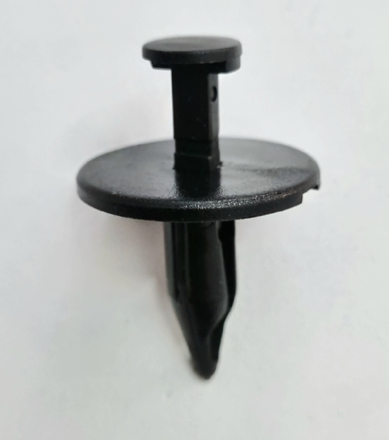 Clips de Fijación de Pasarrueda