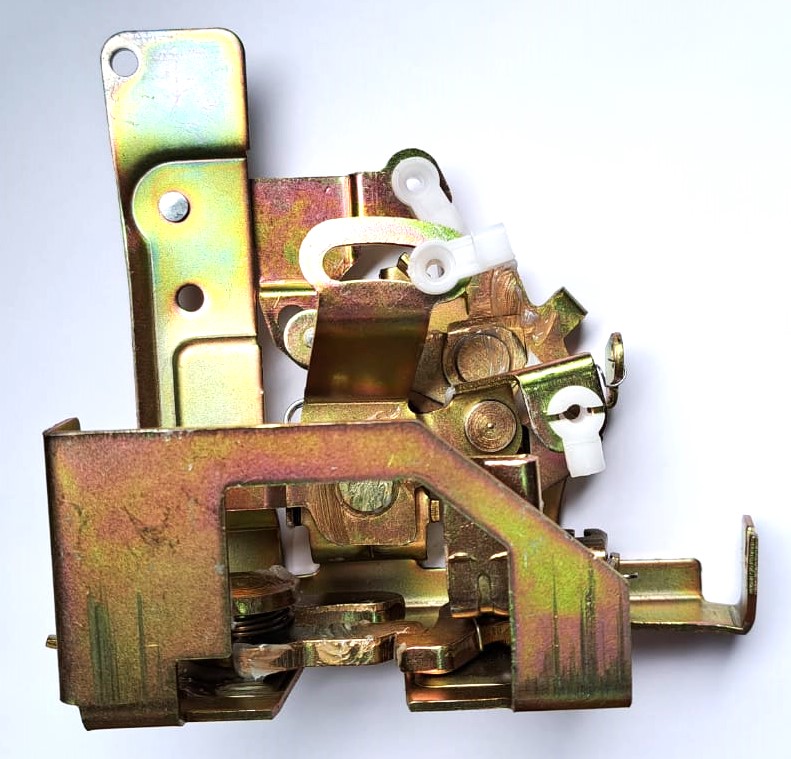 Cerradura Portón Trasero Central